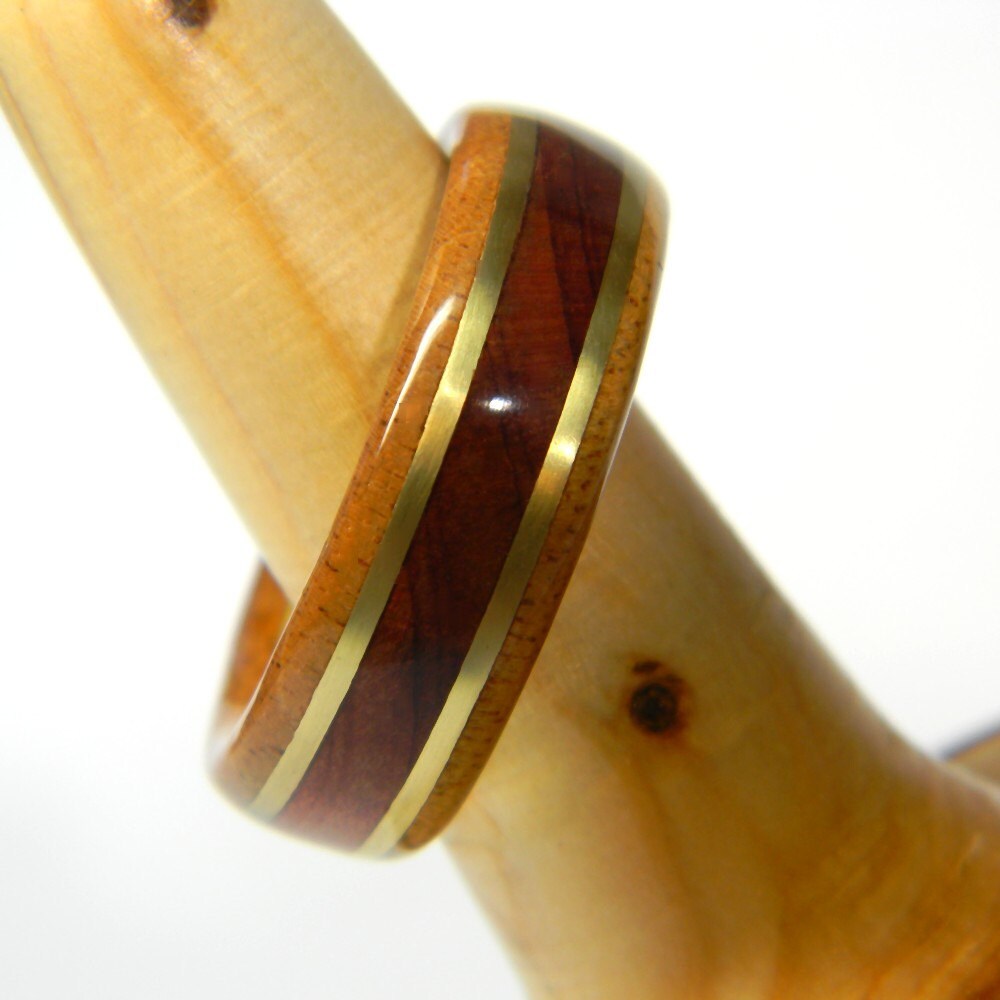Alternative male engagement rings