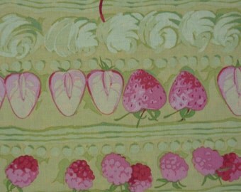 Strawberries / Cherries / Raspberries – Martha Negley – Rowan Fabrics – Quilting Patchwork Fabric FQ