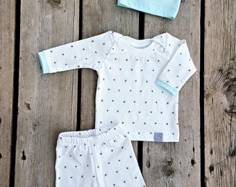 Gender Neutral Coming Home Outfit, Baby Boy, Baby Girl, Size Newborn, 0-3 mos, 3-6 mos, 6-9 mos