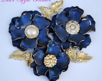 3 Vintage brooch Fondant Flowers
