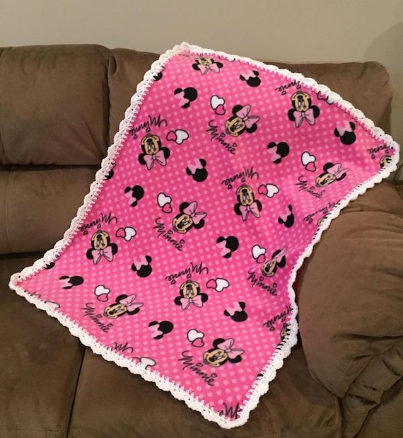 Fleece Disney Minnie Mouse baby infant toddler blanket nursing