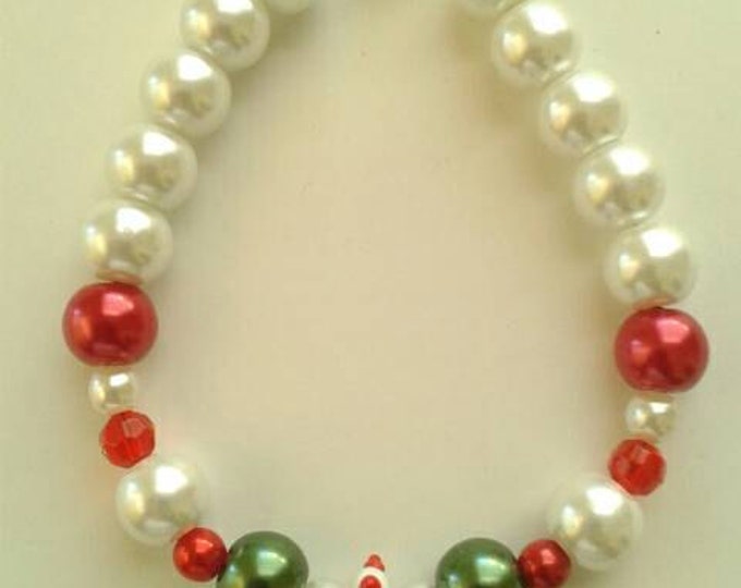 White Beaded Bracelet,Glass Bead Bracelet, Statement Piece, Gift For Her, Gift For Girls, Red and Green, Christmas Bracelet, Beaded Jewelry.