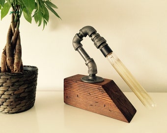 Industrial/Modern/Rustic/ Table Lamp/ Desk Lamp - Light - Edison Bulb