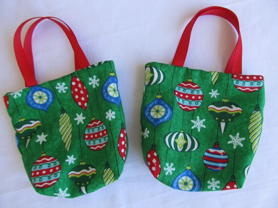 set of 2 christmas fabric gift bags secret santa bags set of 2 christmas fabric gift bags secret santa bags