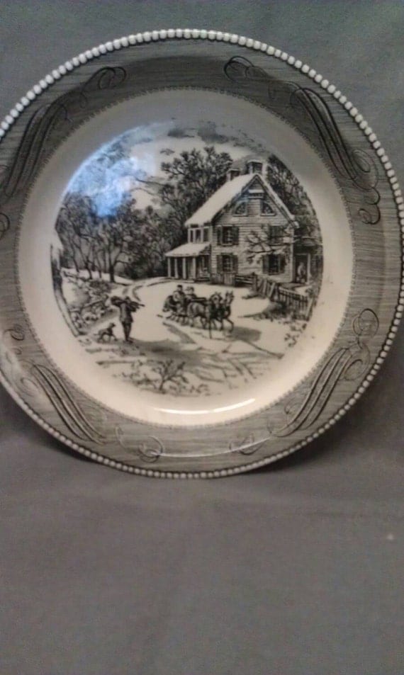 Royal China Jeannette Corporation USA Pie Plate