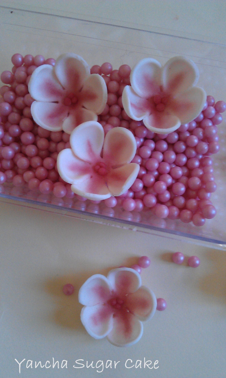 24 Sugar Edible Fondant Flowers Wedding by YanchaSugarCake on Etsy