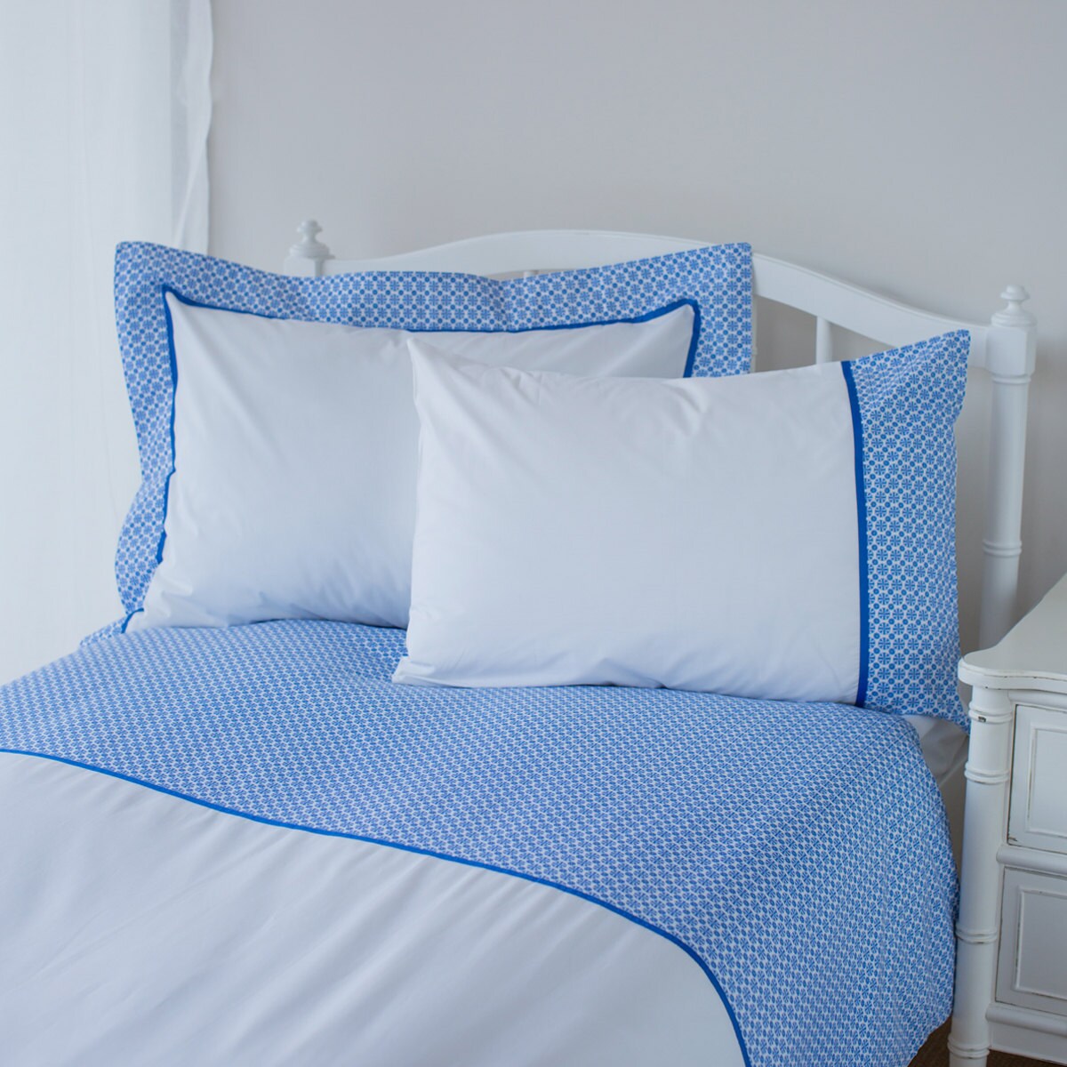 Sand Dollar bedding set by SilverShellHome on Etsy