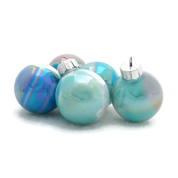 small christmas ornaments set of 5 mini iridescent glass small christmas ornaments set of 5 mini iridescent glass