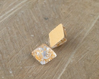 Clear Glass Etched with Gold Pyramid Cabochons (2) cab580G