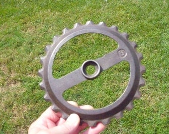 Steampunk inspired metal sprocket