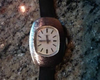 Vintage Timex ladies watch