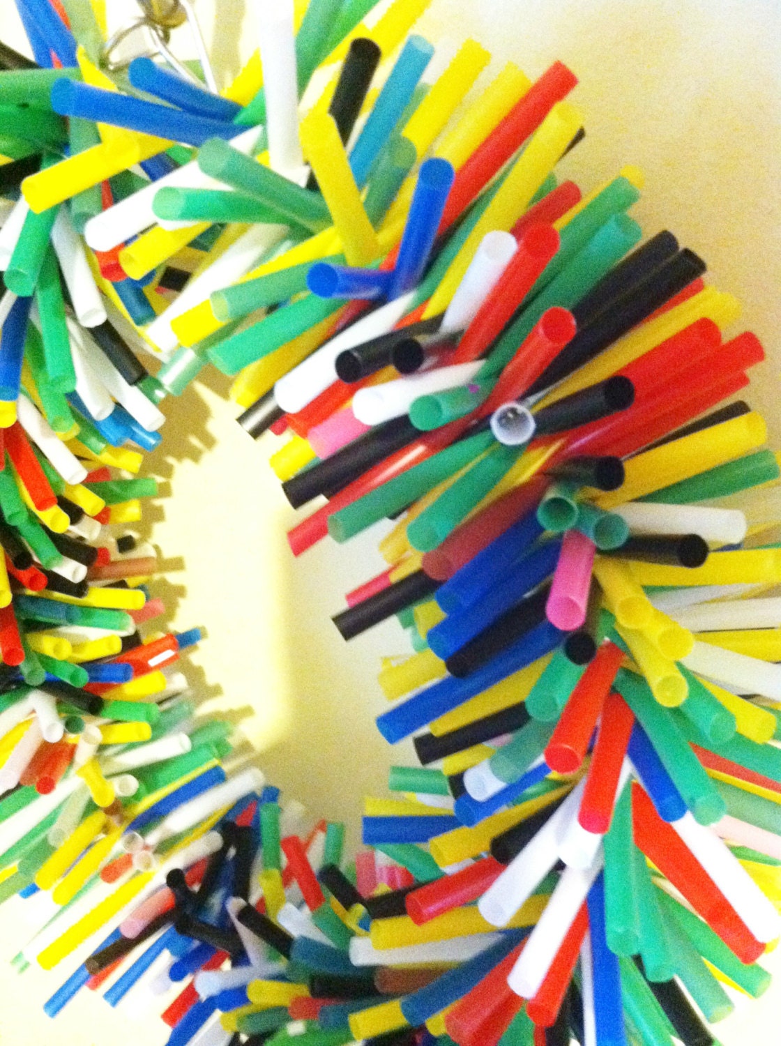 Lg. Silly Sid Straw Wreath Large Bird Toy Shredding toy