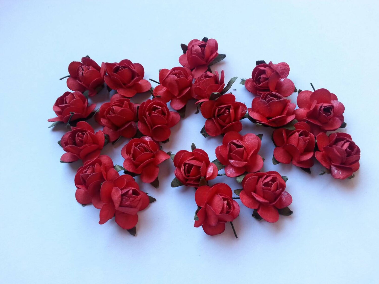 50 piece red artificial paper flower 1/2 inch