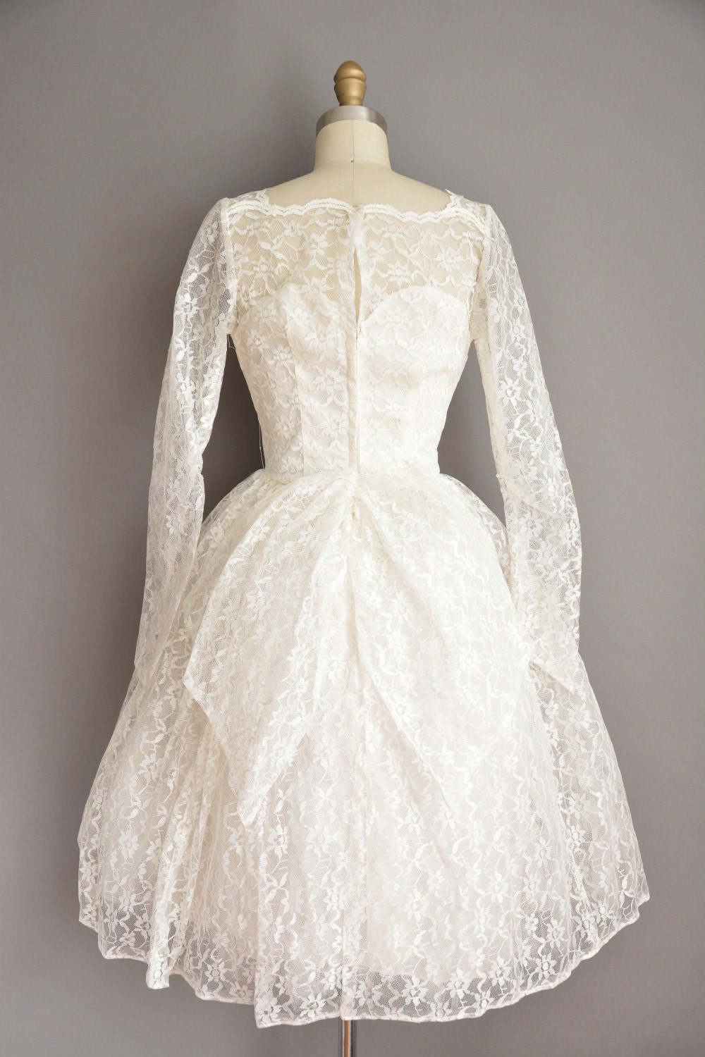 r e s e r v e dvintage 1950s dress / white tea length lace