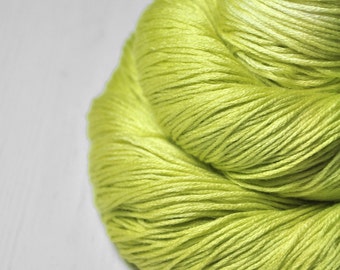 Splitted lime - Silk/Cashmere Lace Yarn