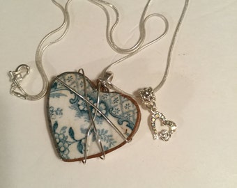 Handcrafted "Broken China" Vintage Pendant Heart Necklace/Free Shipping