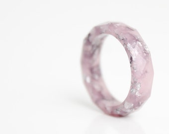 silver mauve size 5.5 thin multifaceted eco resin ring