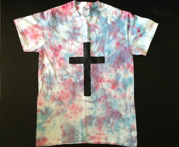 how to make a tie dye cross shirt