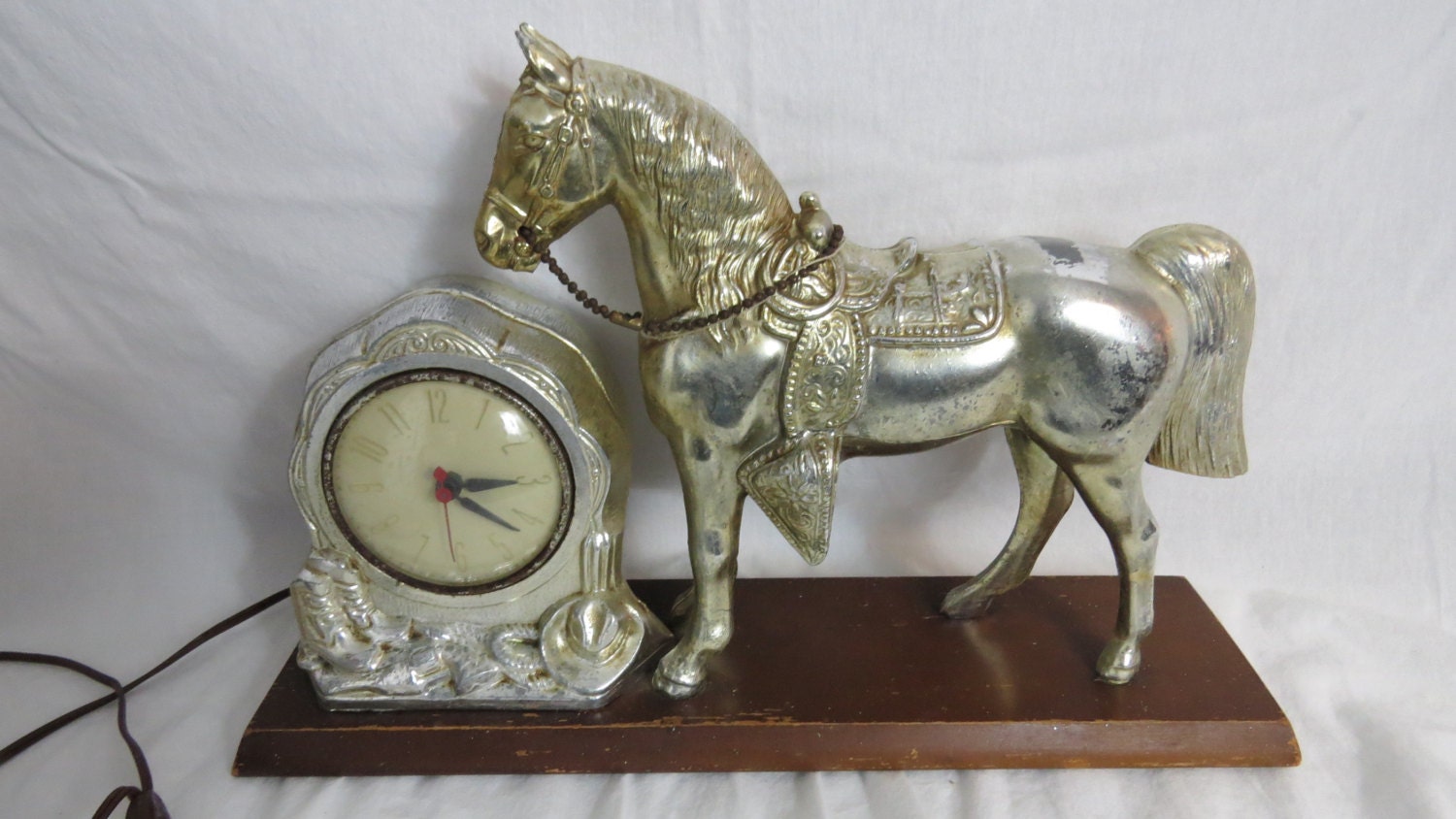 Vintage 1950's TV or Mantel Western Style Horse Clock by