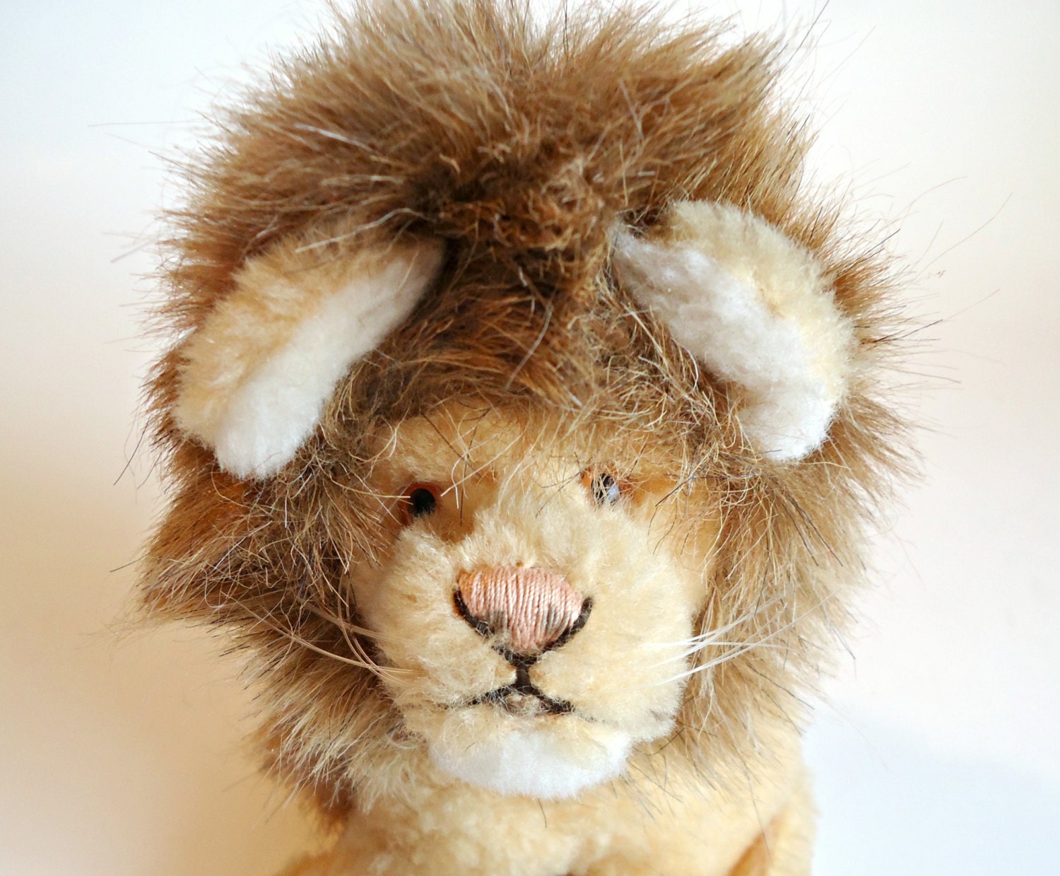 antique steiff lion