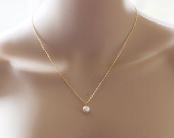 Bridesmaid gift -Floating pearl pendant necklace- Gold pearl necklace-Ivory pearl necklace-bridesmaid necklace- Bridesmaid gift-Single pearl