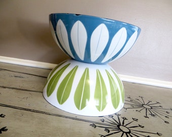 Cathrineholm Bowl 9 1/2" Lotus Bowl Enamel Bowl Danish Modern Decor Mid Century Modern Bowl Blue Cathrineholm Enamelware Modern Enamel