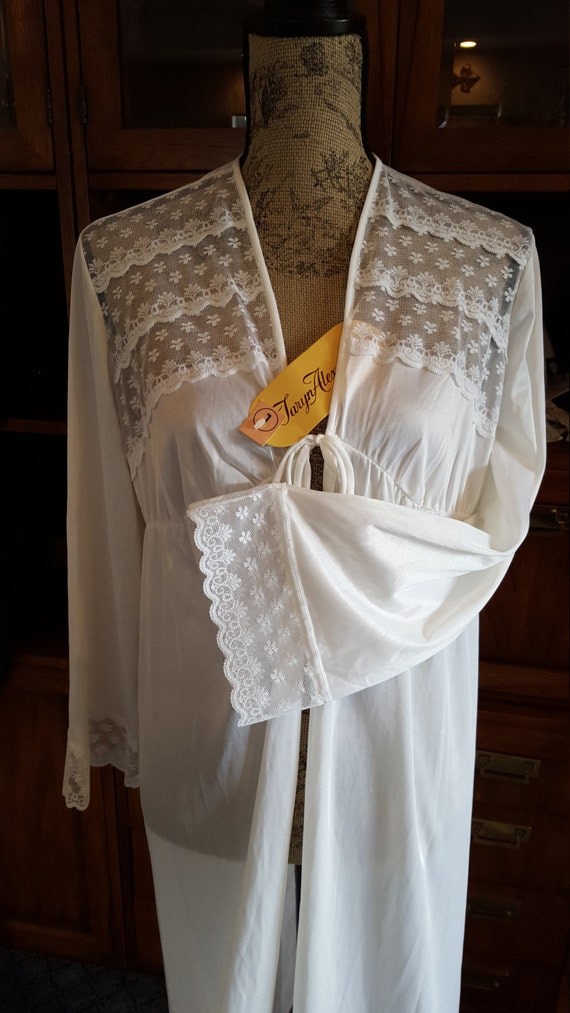 white lace robe