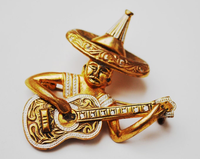 Spain Damascene Brooch - Man playing Guitar - Mariachi player - figurine pin