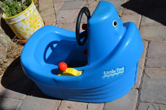 little tikes tug boat sand box