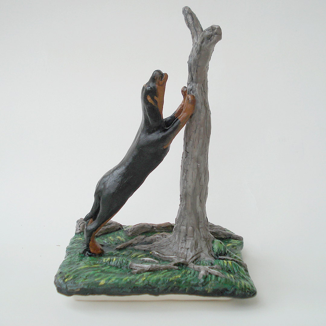 Black and Tan Coonhound Figurine Treed by KKay Coon Dog Figure