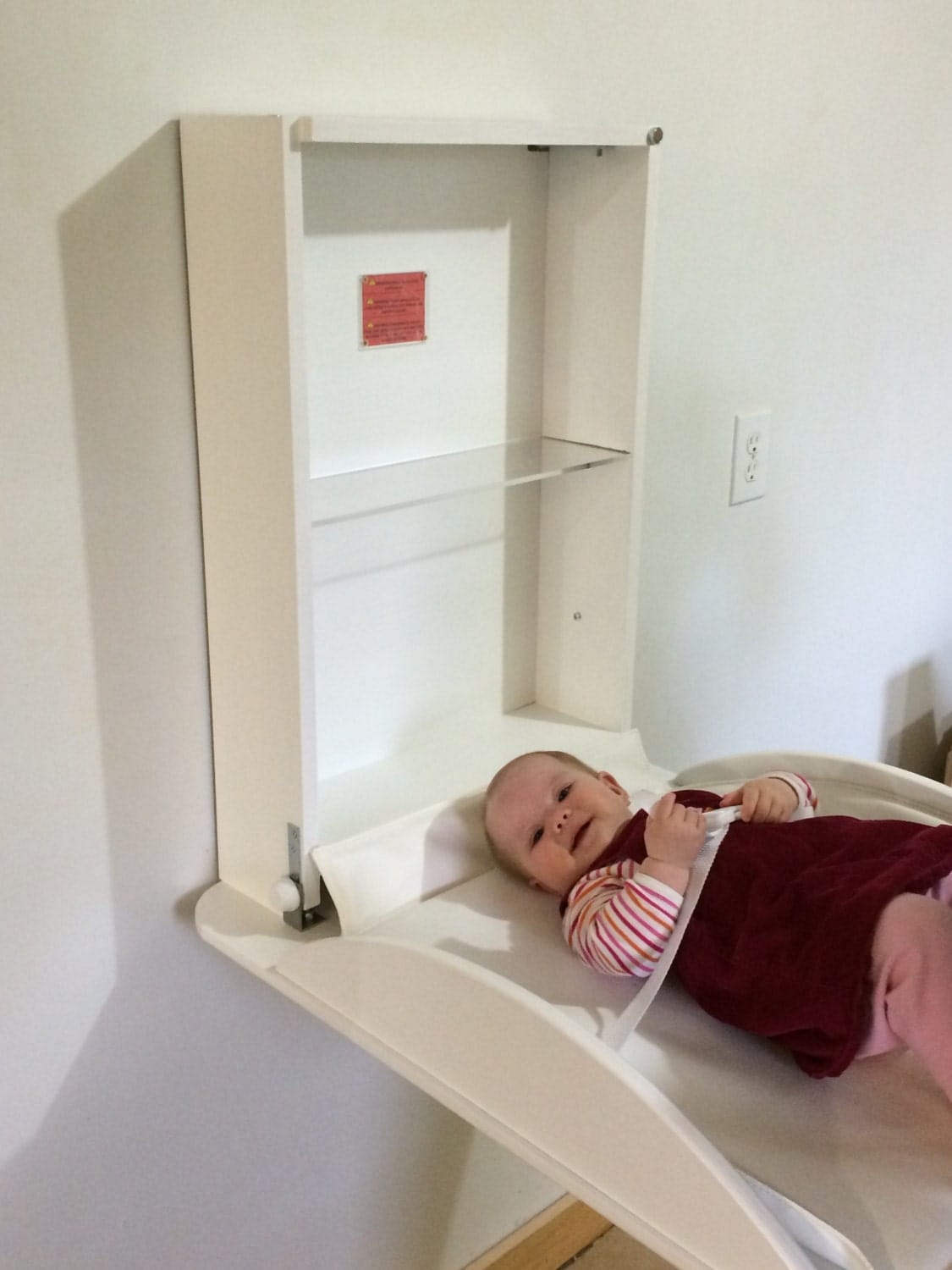 baby change tables wall mounted