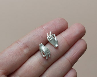 Silver hands studs earrings handmade earrings anatomy studs palmistry hand jewelry - AME D'ARGENT