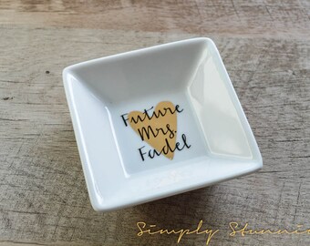 Personalized Ring Dish, wedding gift, engagement gift, Jewelry dish, bride to be, future mrs.