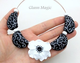 Black and White Classic set of lampwork beads, glass beads, murano glass, flamework, jewelry making, handmade beads, glass flower, floral