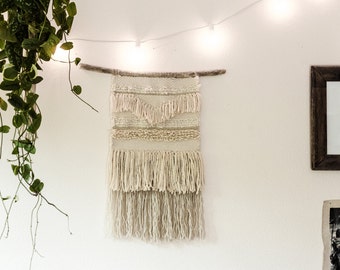 Woven Wall Hanging//Weaving//Frame loom Weaving//Gifts for Her