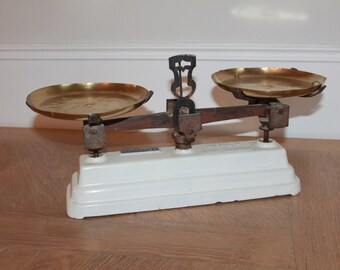 Antique French Kitchen Scales, White Enamel, Weight Scale, Kitchen Counter Decor, Grocery Scales, Kitchen Scales, General Store Scales