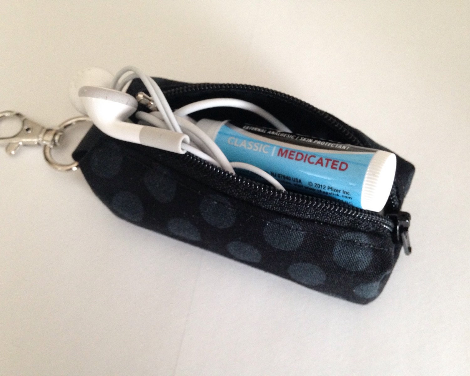 Chapstick holder lip balm zipper pouch mini zippered ear bud