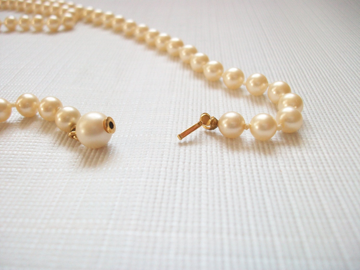 Faux Pearl Necklace with Fish Hook Clasp Vintage Champagne