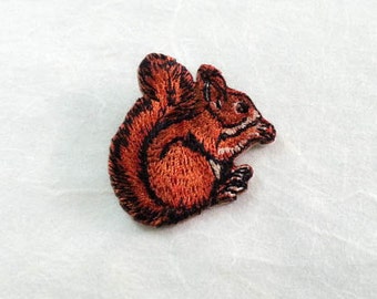 Squirrel Iron On Patch (S) - Squirrel Applique Embroidered Iron on Patch- Size 4.1x4.1 cm