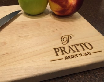 Personalized Family Name sign, Personalized Cutting Board, Engraved Cutting Board, Custom Cutting Board, Wedding Gift, Housewarming Gift