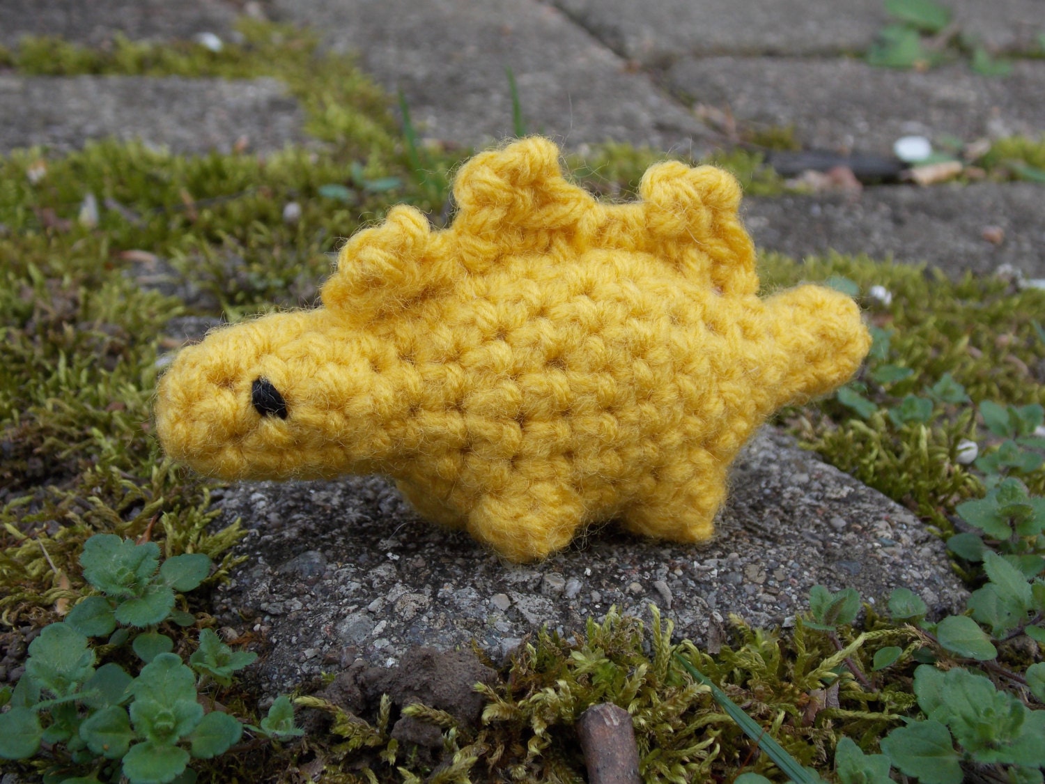 yellow stegosaurus