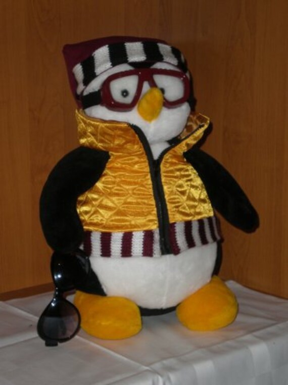 Hugsy Penguin Friends TV Show. The BEST soft toy of Joey