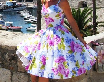 Pinup dress 'Weekend in Pink Roses' READY TO SHIP One