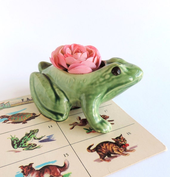 Vintage Green Ceramic Frog Planter Mid Century Figural Toad 2731