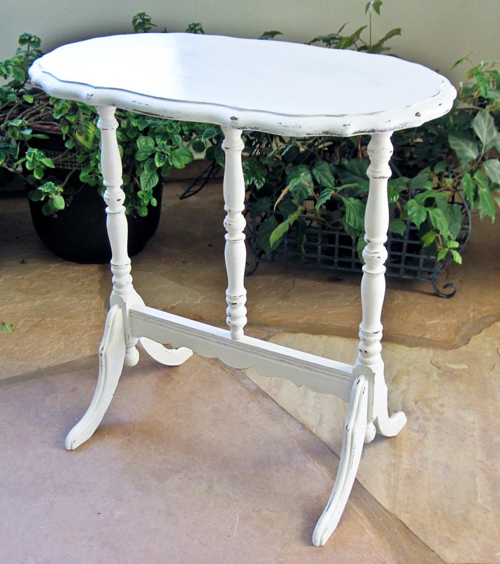 Shabby Cottage Side Table / Distressed Cottage White Small