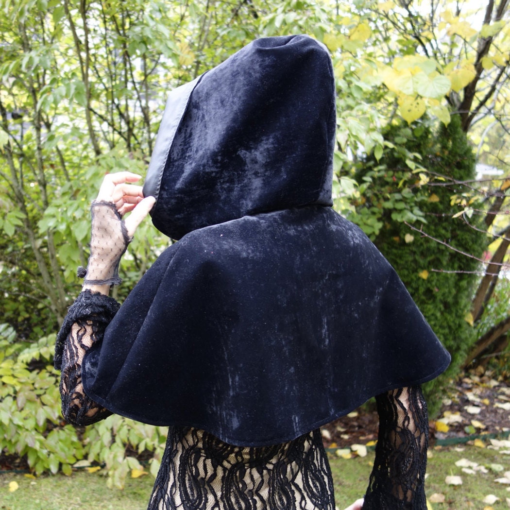 Black velvet hooded capelet shoulder cape vintage reproduction