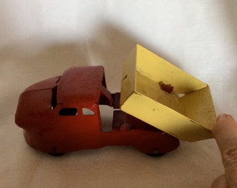 Old Toys, Truck,Dump Truck, Metal Toy, Vintage Toy, Moveable Truck, Collectible Toys