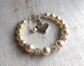 GRANDMA Gift Grandma Bracelet Grandmother Gift Grandmother Bracelet Nana Grandma Wedding gift New Grandma To Be Pearl Bracelet Bride Groom