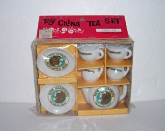 Old Man of the Mountains NH Souvenir Toy China Tea Set