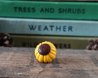 By the Shed - Sunflower Pin Badge - Flowers - Garden - Gardening - Gift - Summer Allotment Harvest - Jewellery - Yellow - Brooch, Tie Pin